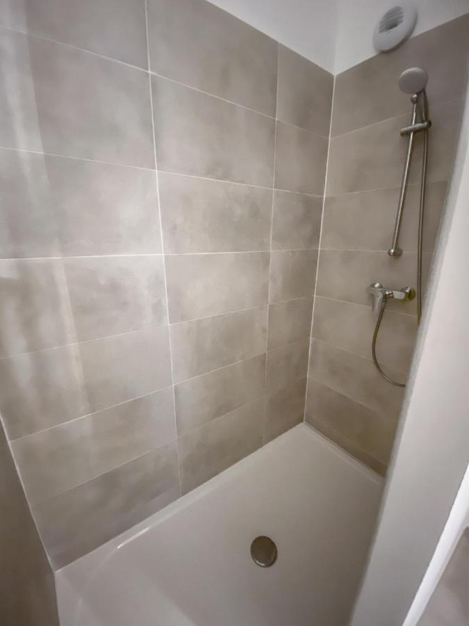 Appartement T3 A 5 Minutes Du Port Et De La Plage 37 Сен Сир сюр Мер Екстериор снимка